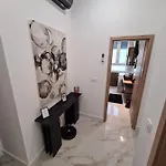 Premium Class Apartmant - Free Parking * Zára