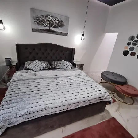 Premium Class Apartmant - Free Parking * ザダル