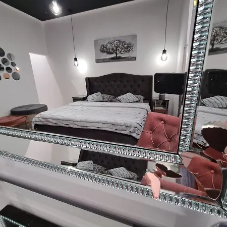 Premium Class Apartmant - Free Parking ザダル